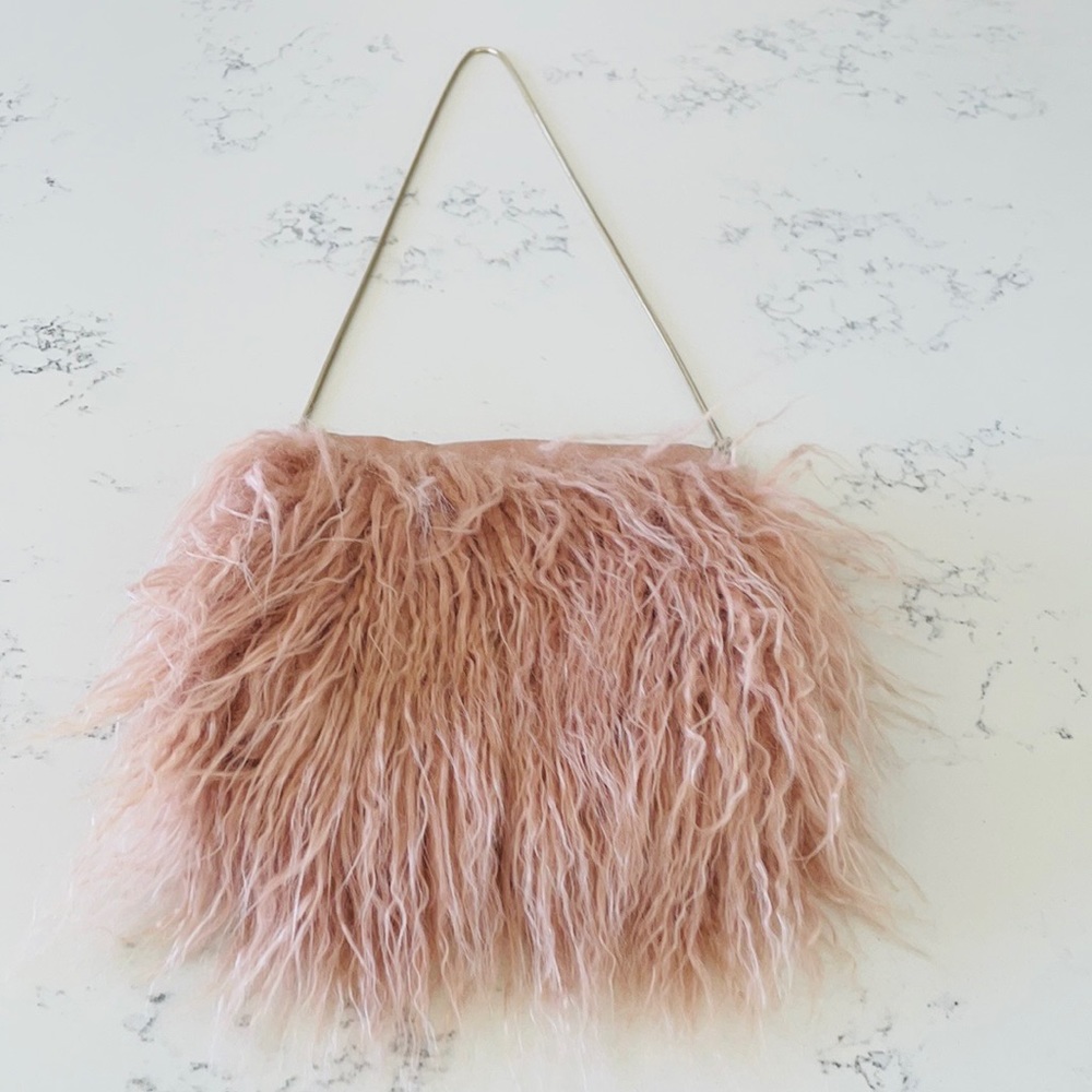 Zara light pink fuzzy purse - Picture 4 of 13